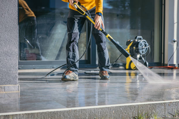 Best Deck Pressure Washing  in Greenlawn, NY